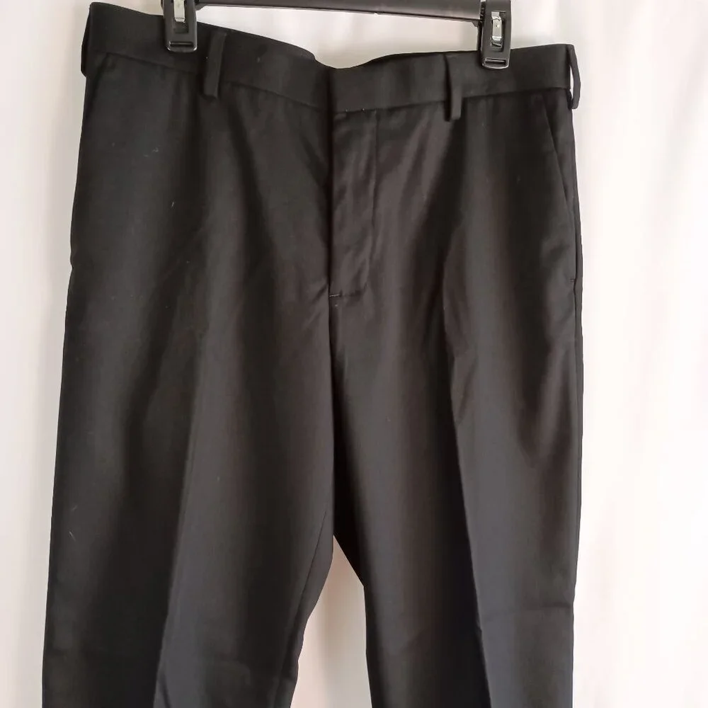 Van Heusen Men’s Flat Front Dress Pants Size 34x30 Classic Fit Trousers